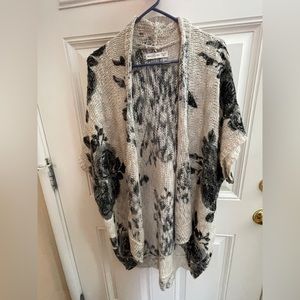 Abercrombie & Fitch Floral Draping Cardigan